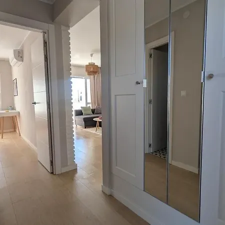 Apartment Lovely Casa Del Sol Close To The And Puerto Marina